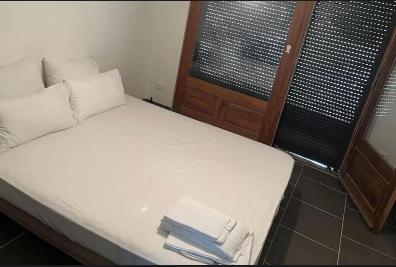 Maison A Vezac 24220 外观 照片